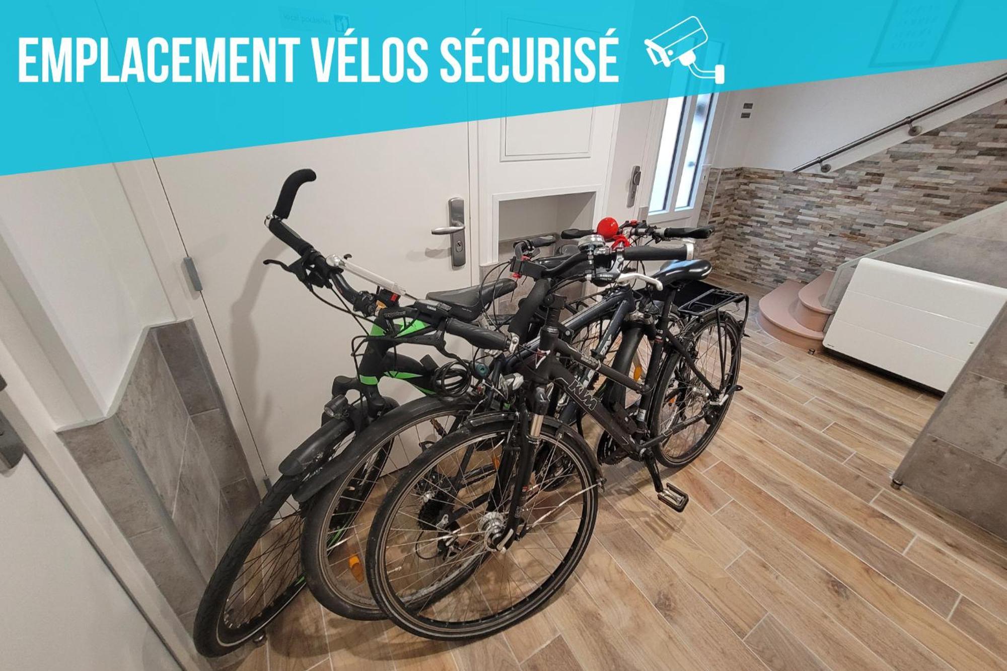 Cocon D'Hiver - Netflix & Wifi - Parking Gratuit - Check-In 24H24 - Kit Bebe Inclus - Emplacement Velos - Goodmarning Châlons-en-Champagne Buitenkant foto
